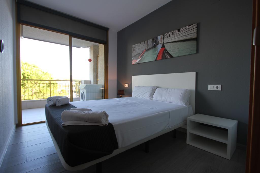 Апартаменти C&B Catalunya 92 Салоу Екстер'єр фото