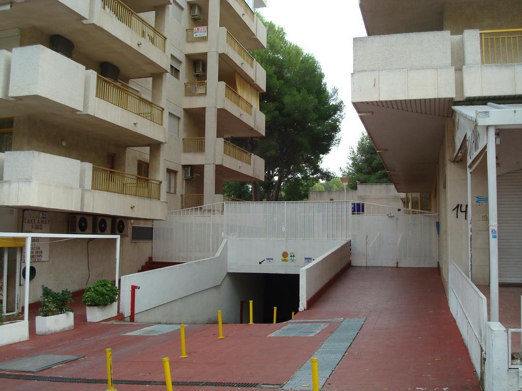Апартаменти C&B Catalunya 92 Салоу Екстер'єр фото